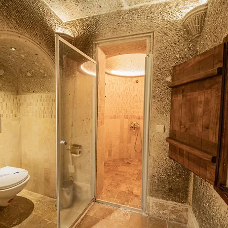 Safran Cave Hotel 2*
