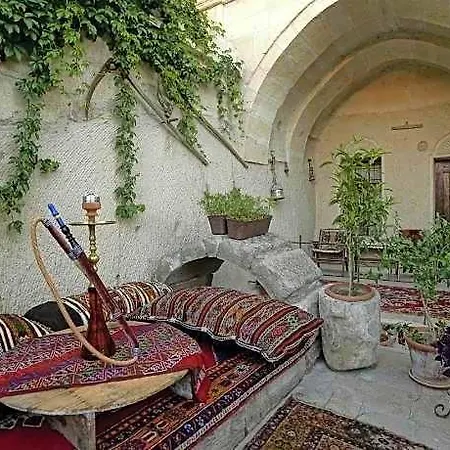 Safran Cave מלון גורמה