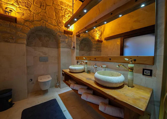 사프란 케이브 2*