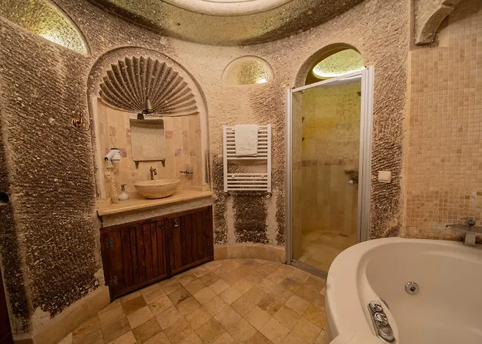 Safran Cave Hotel 2*