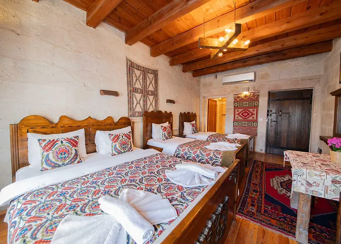 사프란 케이브 호텔 2*